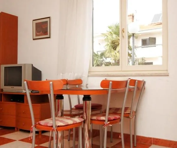 Apartment With A Parking Space - 7113