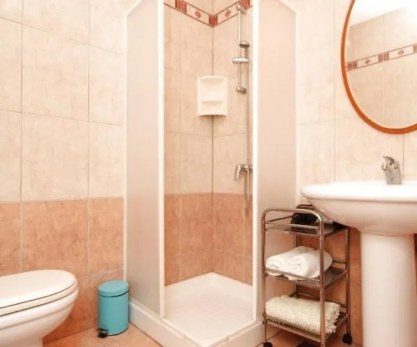 With A Parking Space - 7113 Apartment Rovinj