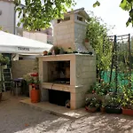With A Parking Space - 7113 Rovinj